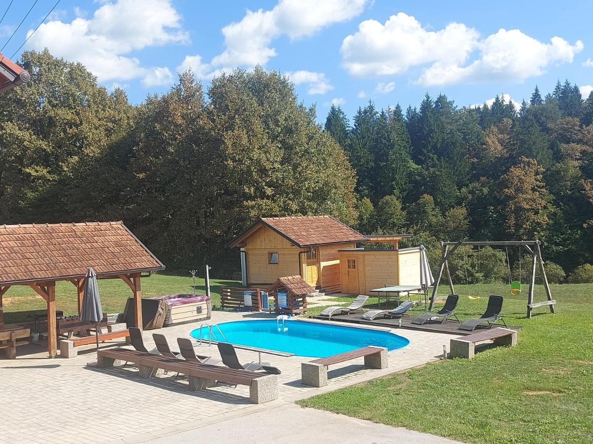Lahinja & Kolpa River Apartments メトリカ エクステリア 写真